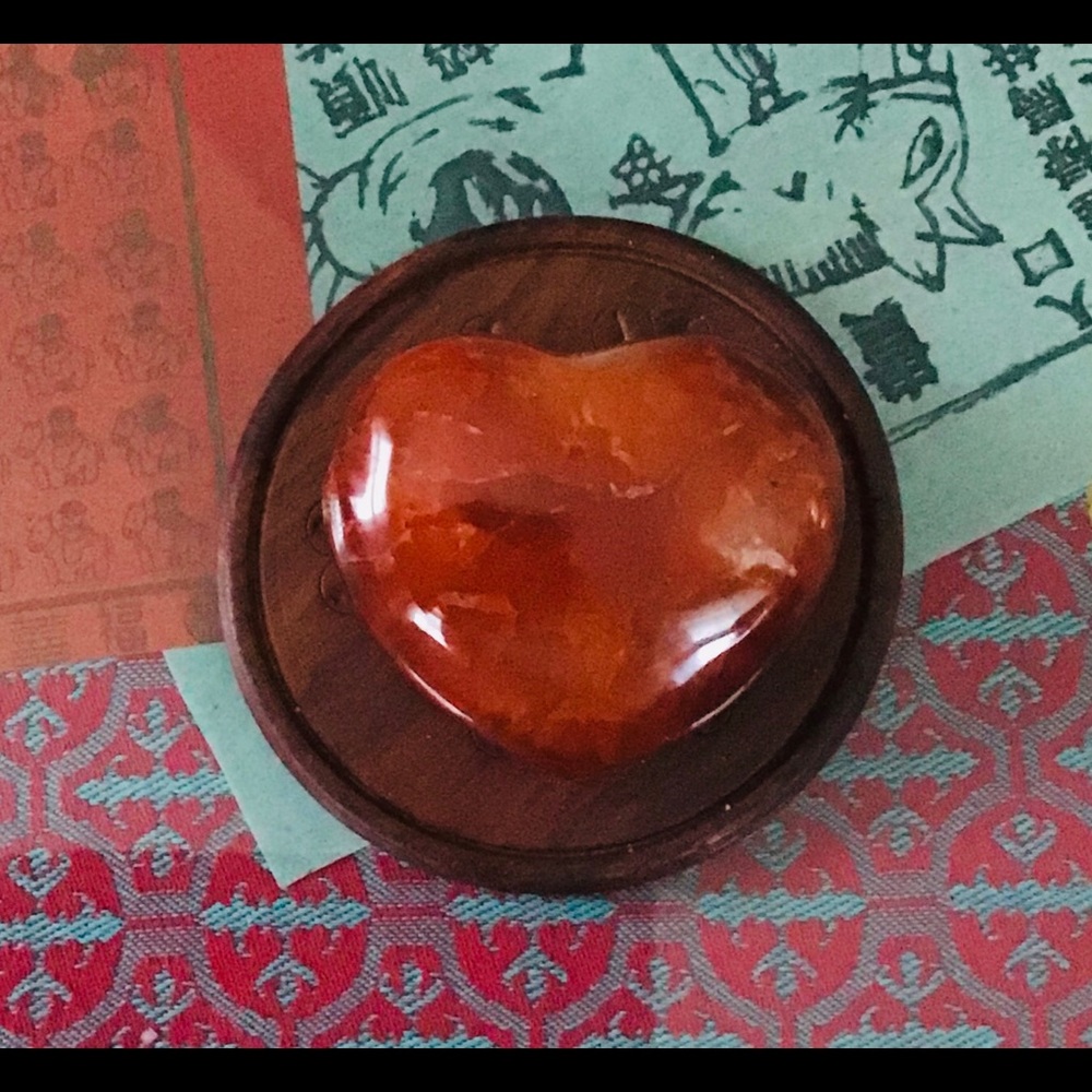 HEART SHAPED ~ CARNELIAN GEMSTONE - Picture 2 of 8